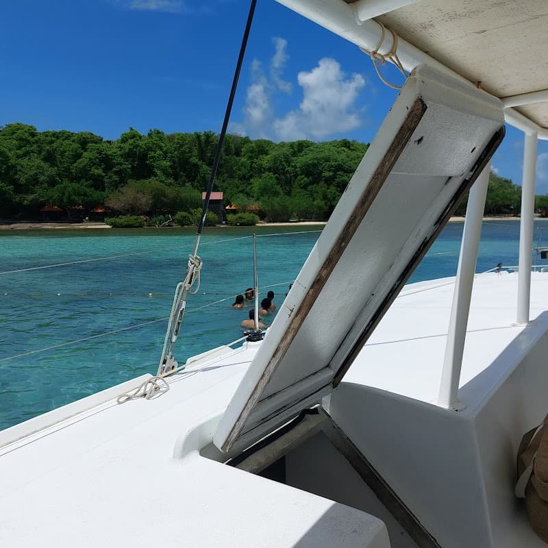 Excursion Catamaran à la journée : Mabouya cata sortie a la journée en Martinique fond blanc