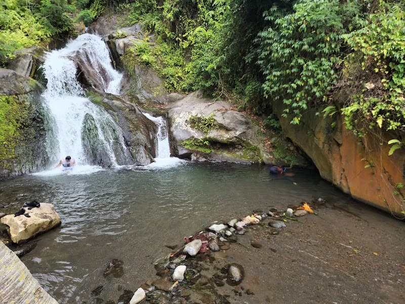 Owia Waterfall