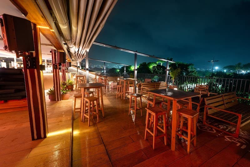 YUNU ROOFTOP