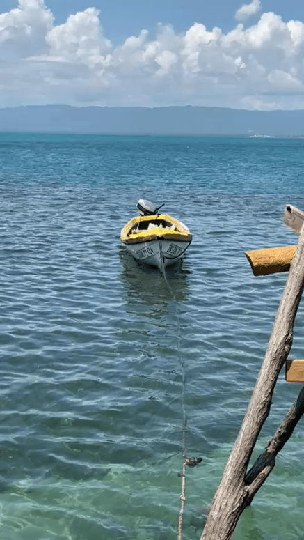 Floydโs Pelican Bar Boat Tours