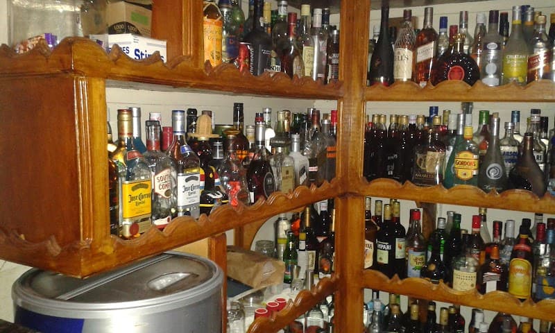 Mikey's Riveride Bar
